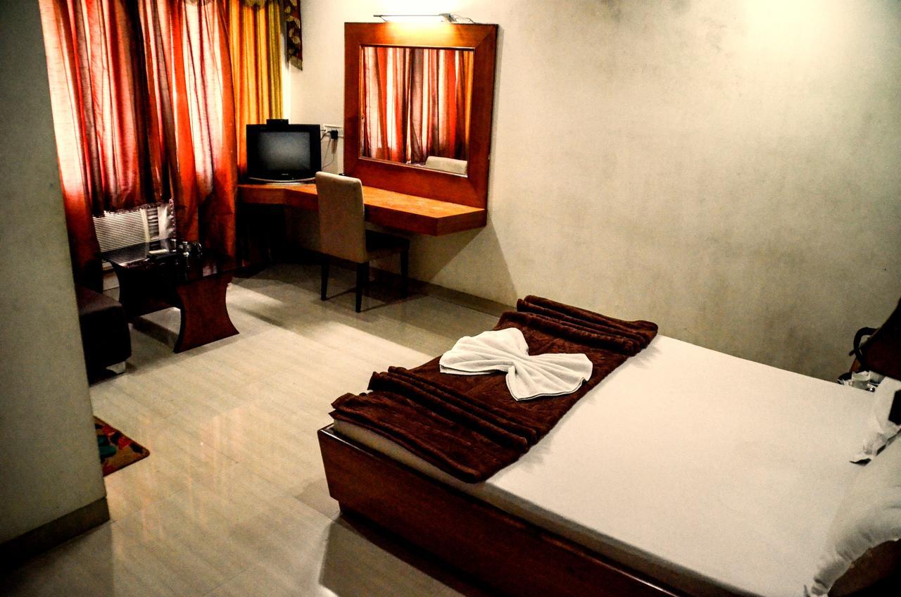 Hotel Aryan Jharsuguda Ngoại thất bức ảnh